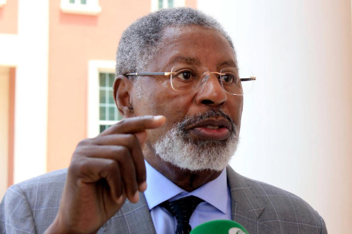 Rui Mingas, coautor do hino de Angola e ex-embaixador em Portugal morreu hoje em Lisboa
